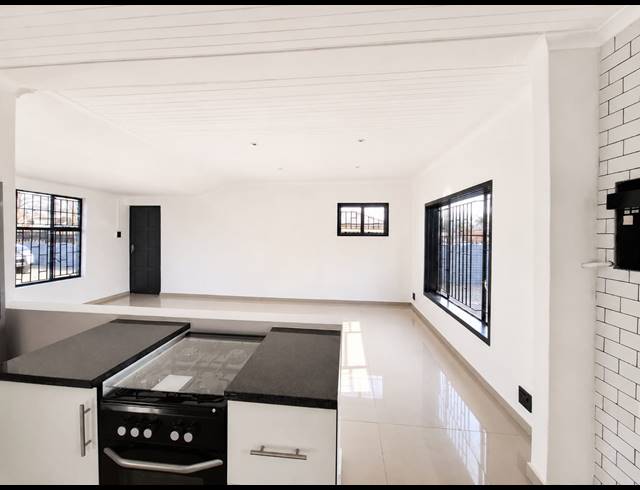 3 BEDROOM HOUSE FOR SALE IN VANDERBIJLPARK CW 6